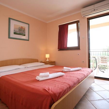 Apartments Neda - Porec South Poreč Quarto foto