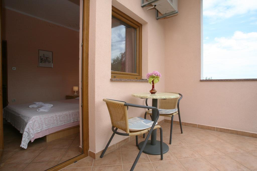 Apartments Neda - Porec South Poreč Quarto foto